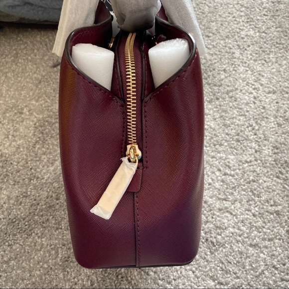 Michael Kors Savannah Small Satchel NWT crossbody - Picture 5 of 10